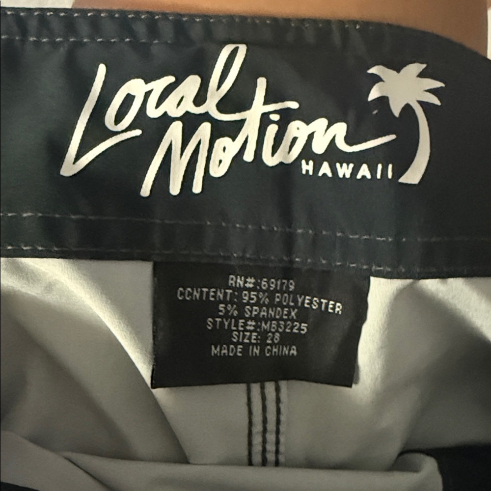 Local Motion Hawaii board Short - Picture 7 of 8